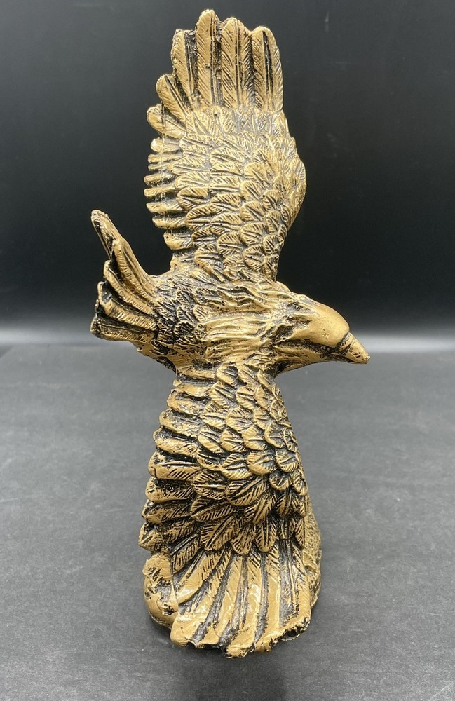 Vintage Desktop Eagle Resin Quartz Clock