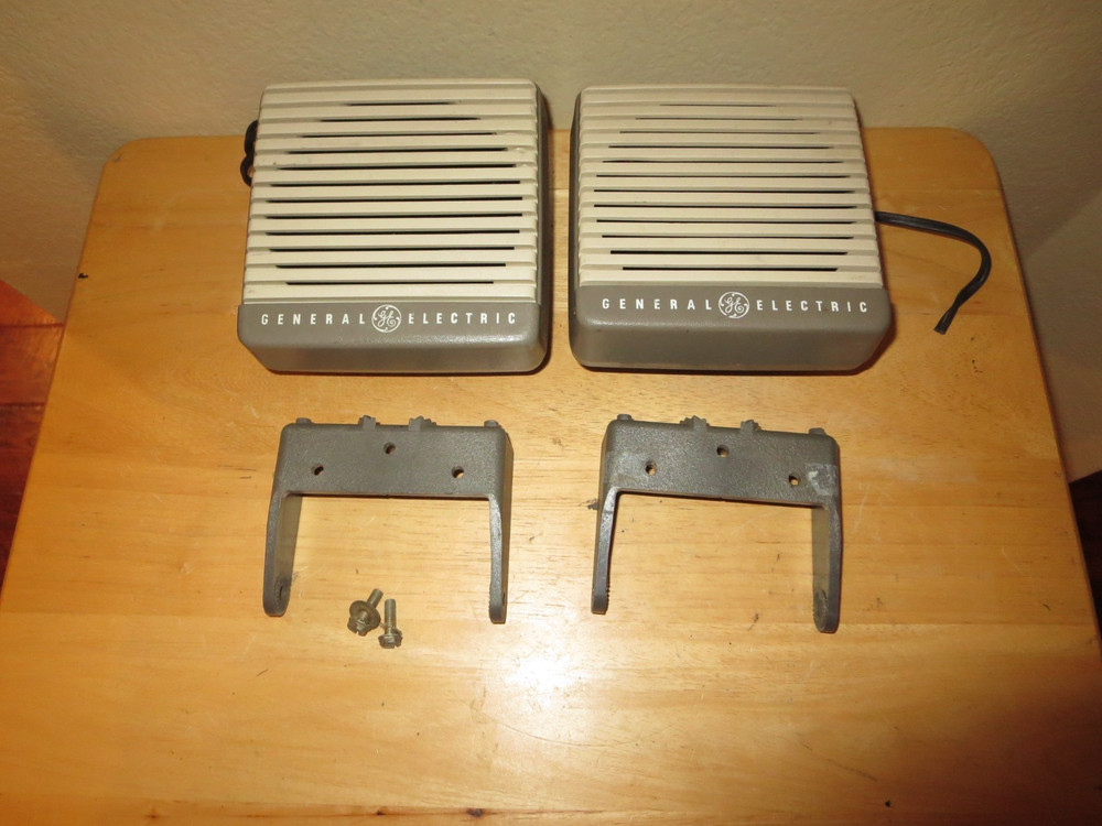 2 General Electric External Speaker Mounting Bracket CB & Ham & Scanner Radios