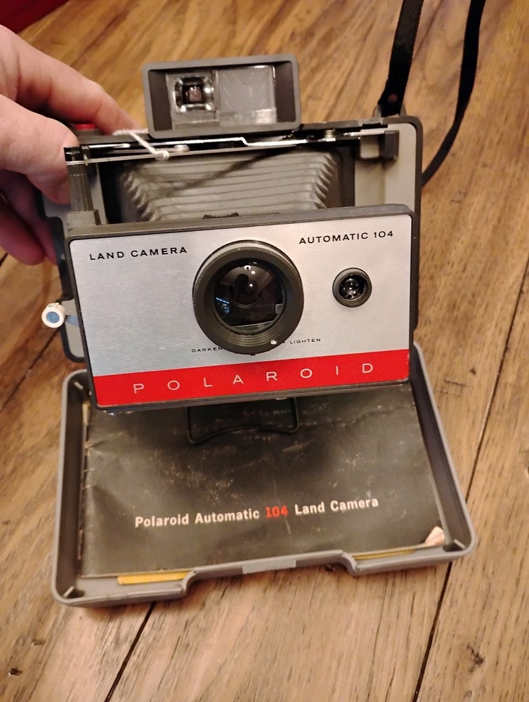 Vintage Polaroid camera 104 Land Camera