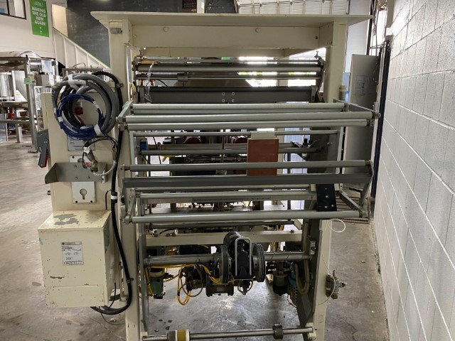 Triangle B2C VFFS Bagger