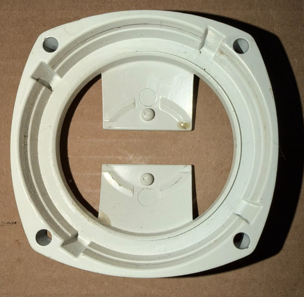 Buchi V-500 Vacuum Pump Replacement Valve Cover (Used)