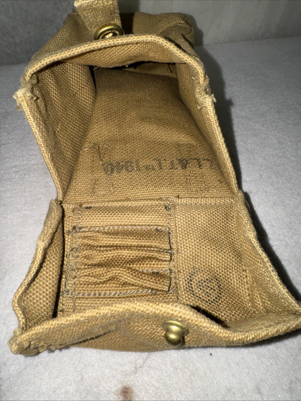 Original WW2 British Army 37 stamps Webbing MT Pouch ORIGINAL DATED 1940