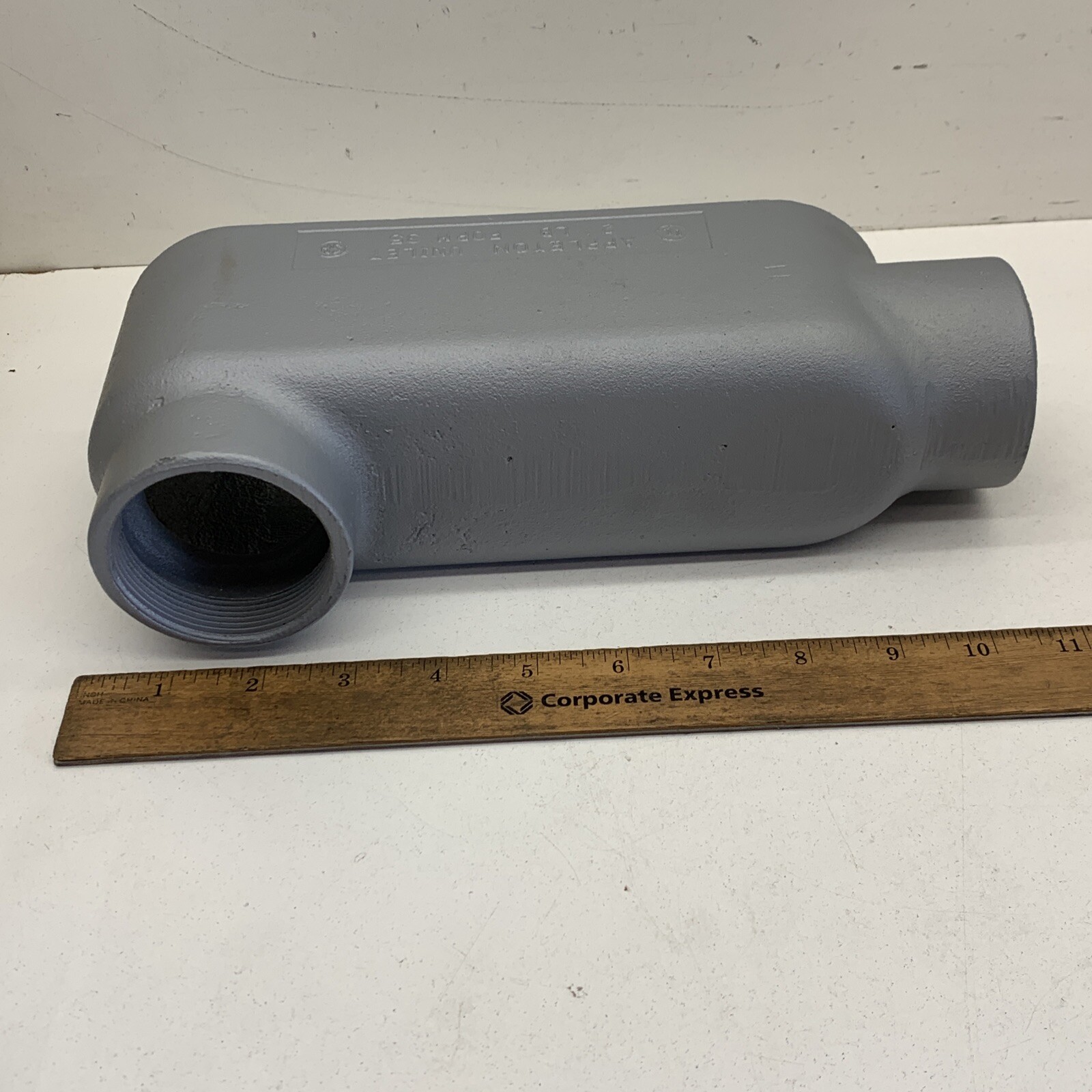 Appleton LB200-M Malleable Iron LB Conduit Outlet Body 2" (No cover or gasket)