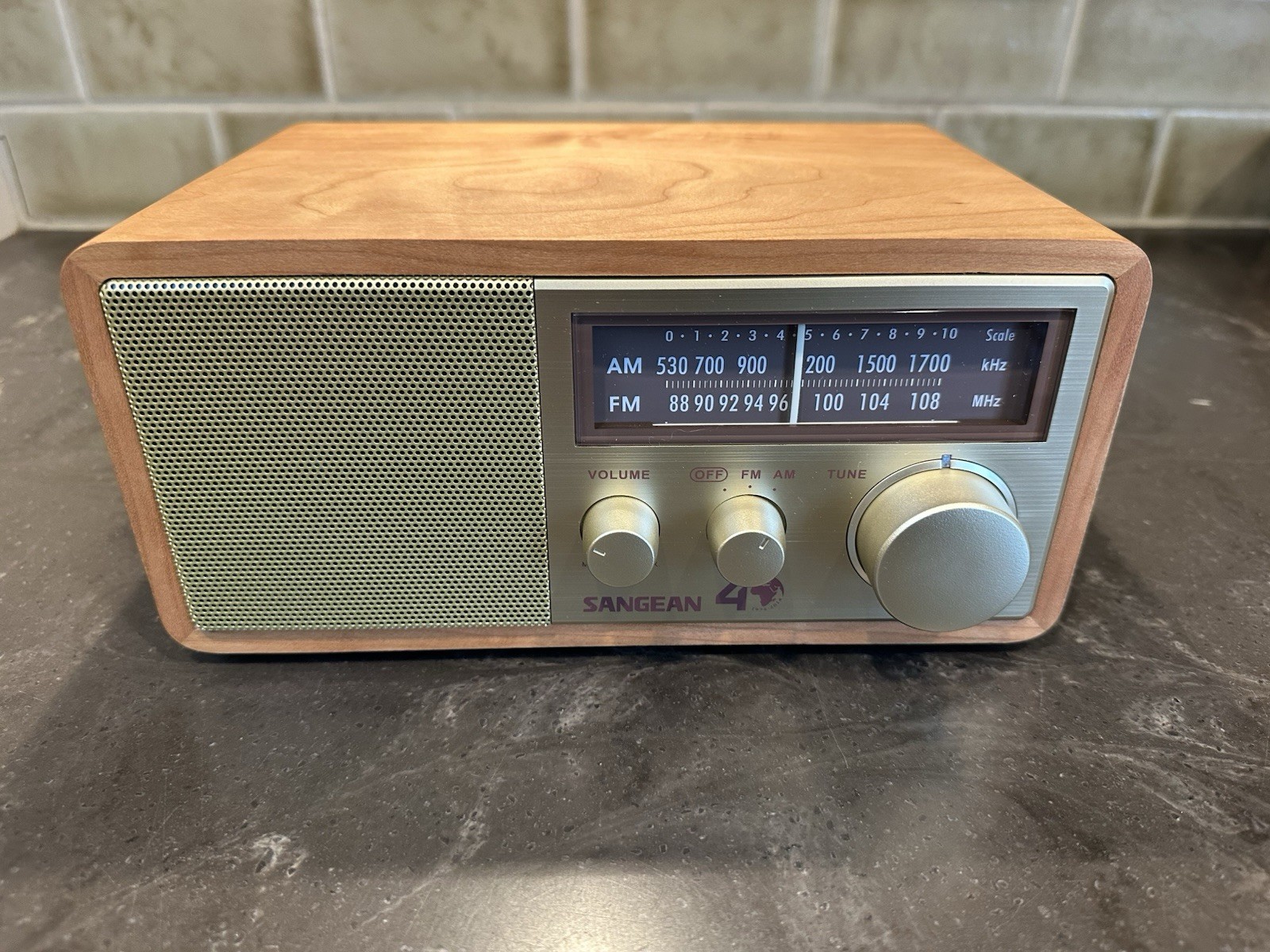 Sangean WR-11SE AM/FM Table Top Radio 40th Anniversary Edition Walnut