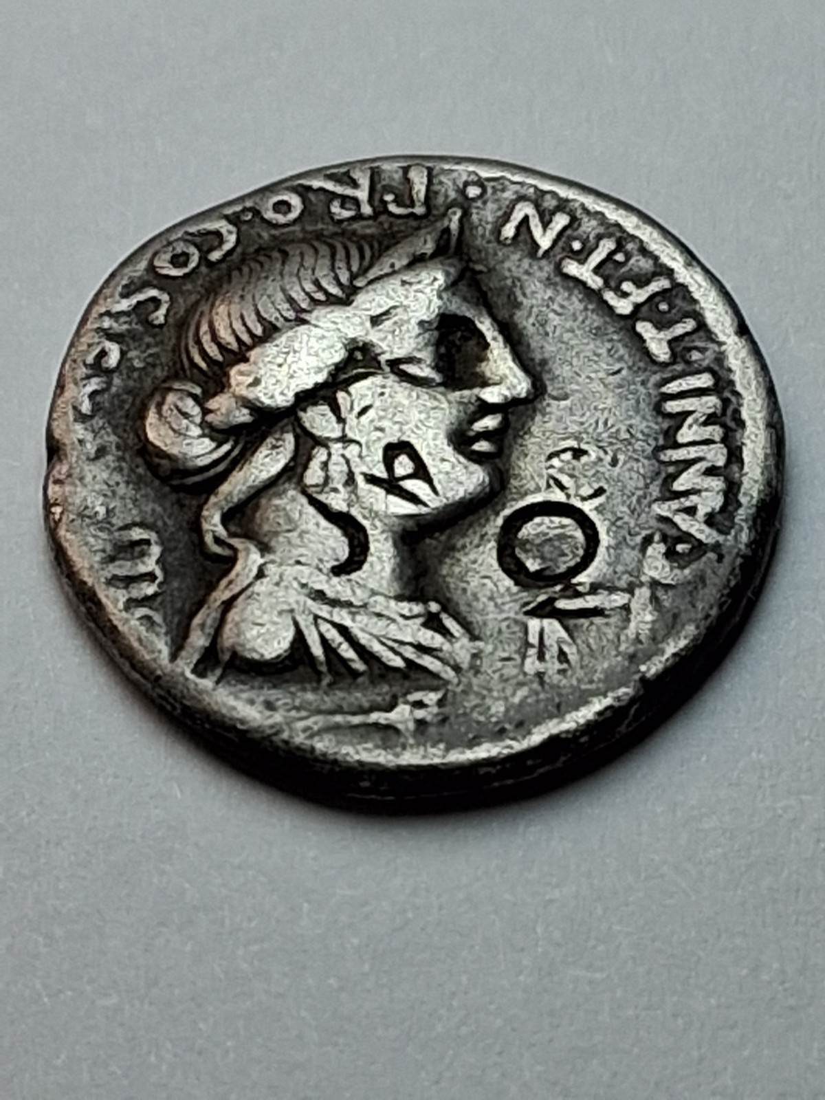 Roman Republic, C. Annius & L. Fabius Hispaniensis Denarius, 82-81 BC