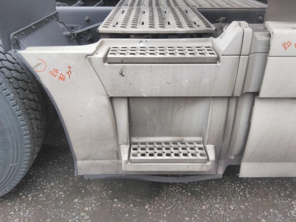 For 2016 VOLVO VNL SIDE FAIRING Right ,  OR