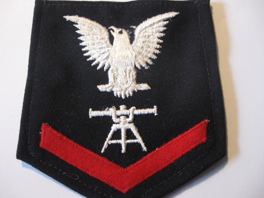 WWII 1945 dated US Navy Rate Fire Control Tech 3rd Class Petty Officer Patch