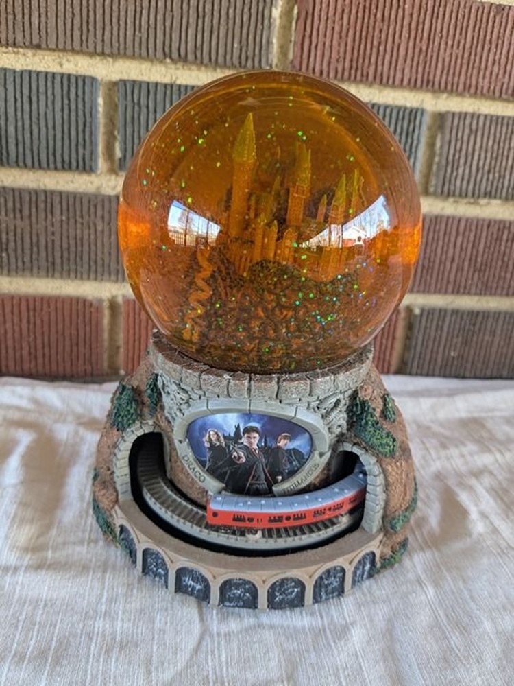Bradford Exchange Harry Potter Hogwarts Express Globe