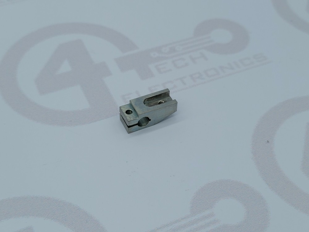 Universal Instruments Pivot Block 42113801