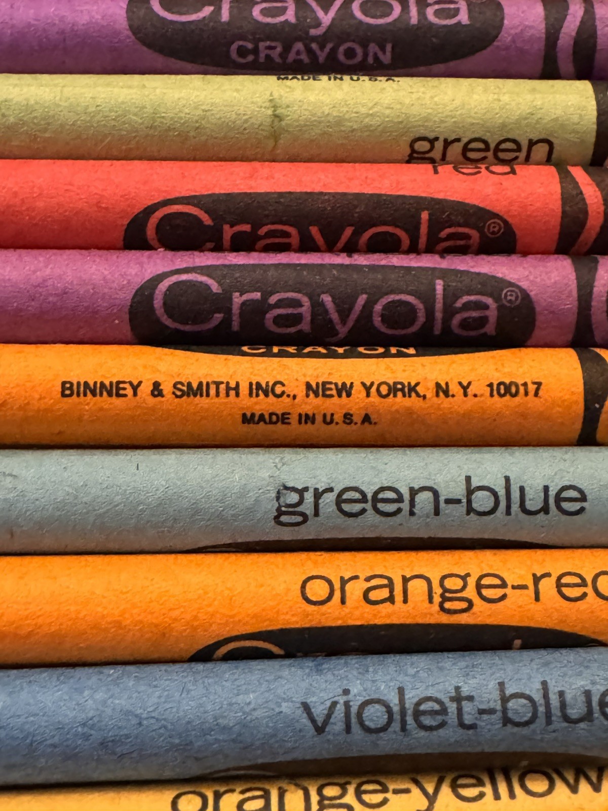 Binney & Smith Crayola Crayons Vintage Flat Box 24 Count No 241 Retired HOF NOS!