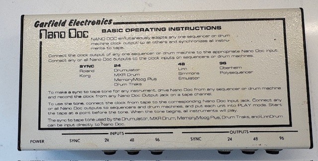 Garfield Electronics Nano Doc Synchronizer  (No Charger) Untested-Read!!!