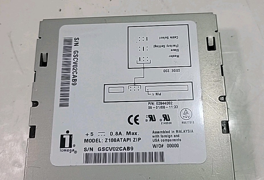 Iomega UR Z100ATAPI ZIP Floppy Drive
