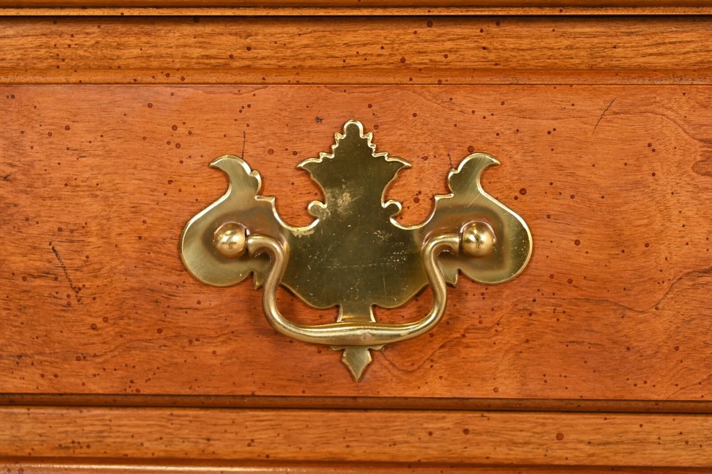 Henredon Queen Anne Solid Cherry Wood Sideboard Credenza