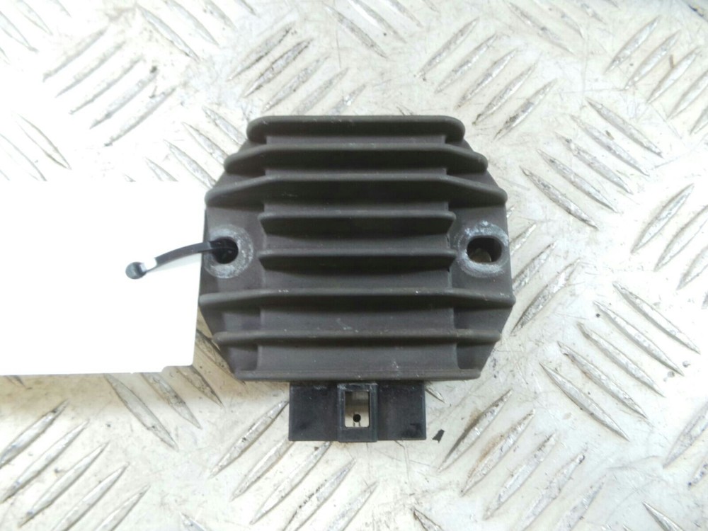 2013 YAMAHA YP 125  X MAX RECTIFIER REGULATOR