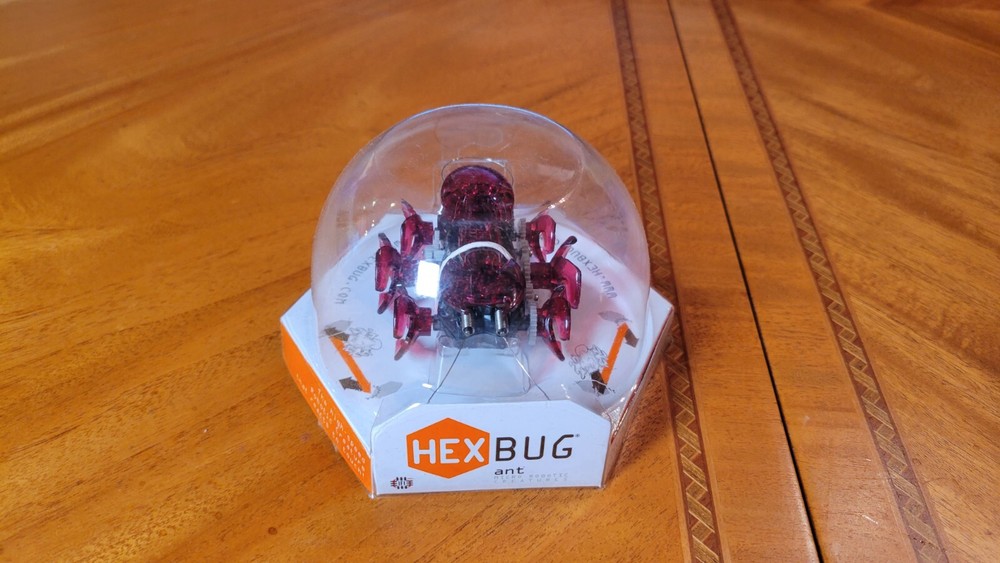 New Loot Crate Exclusive Hex Bug Micro Robotic Creature Ant