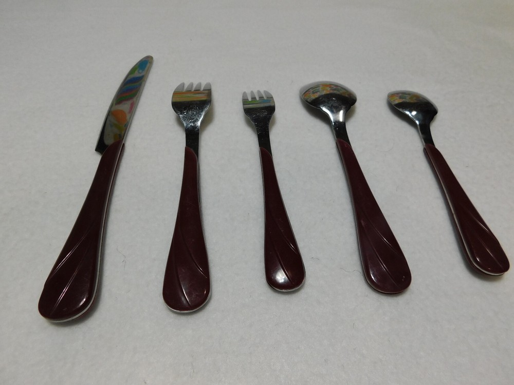 Fiesta Flatware Place Setting for Five Cinnabar