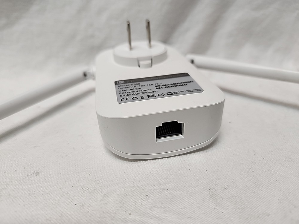 Loom N300 Universal WiFi Range Extender - White