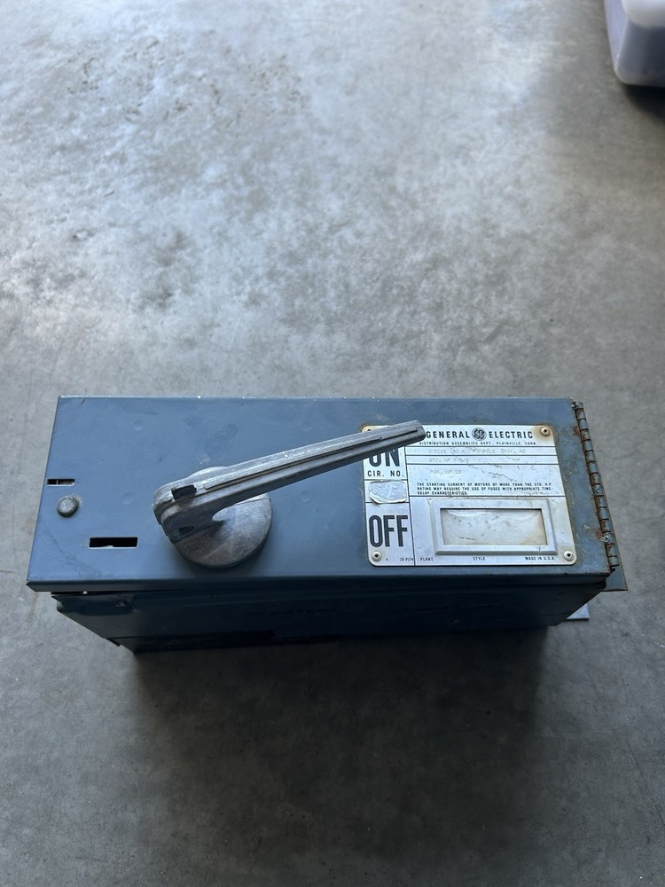 GENERAL ELECTRIC PANELBOARD SWITCH QMR322L