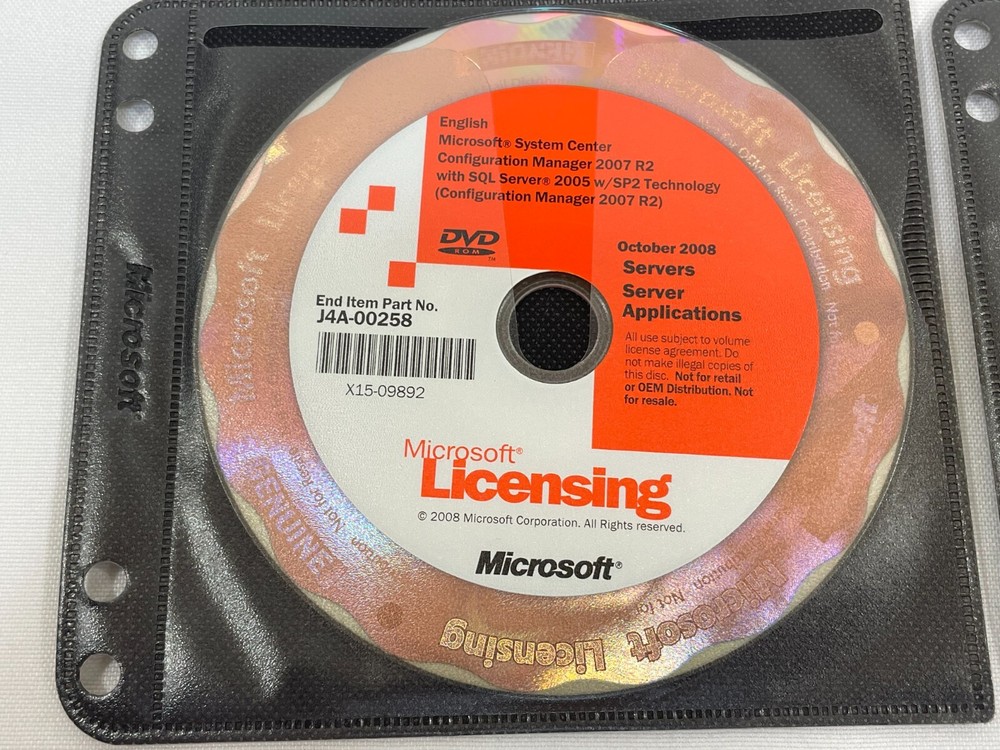 Microsoft System Center Configuration Manager 2007 R2 w/ SQL 2005 Windows DVD