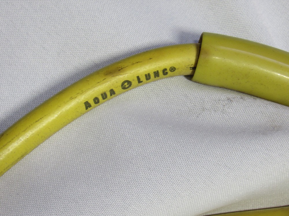 oceanic octopus glo DATA PLUS dive computer , regulators