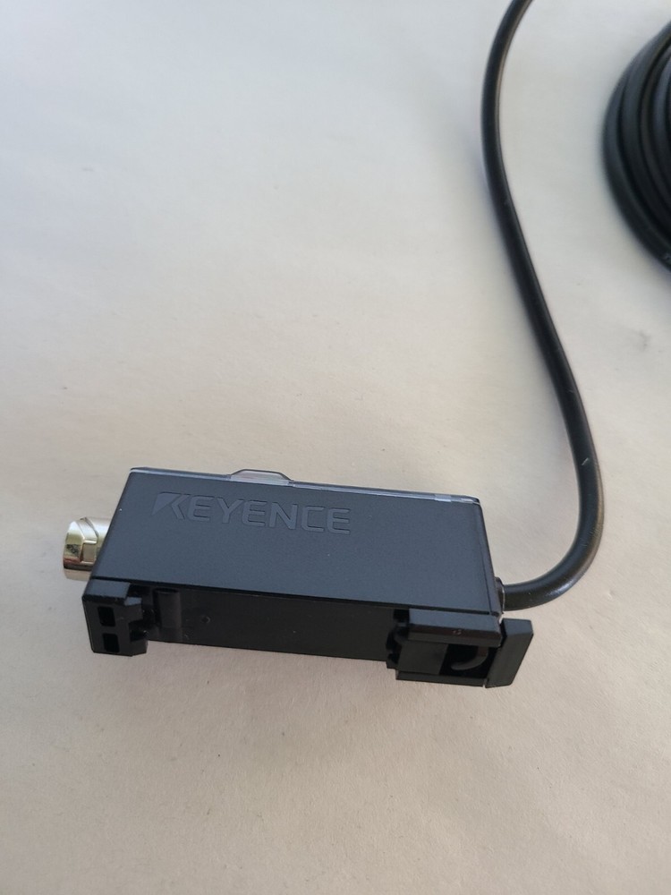 Keyence FS2-62P Fiber Optic Sensor Amplifier