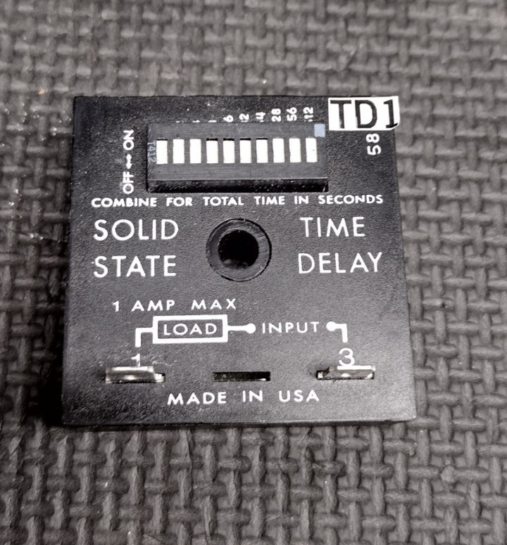 ABB SSAC TDU3001A Solid State Timer 100-240 VAC FREE SHIPPING