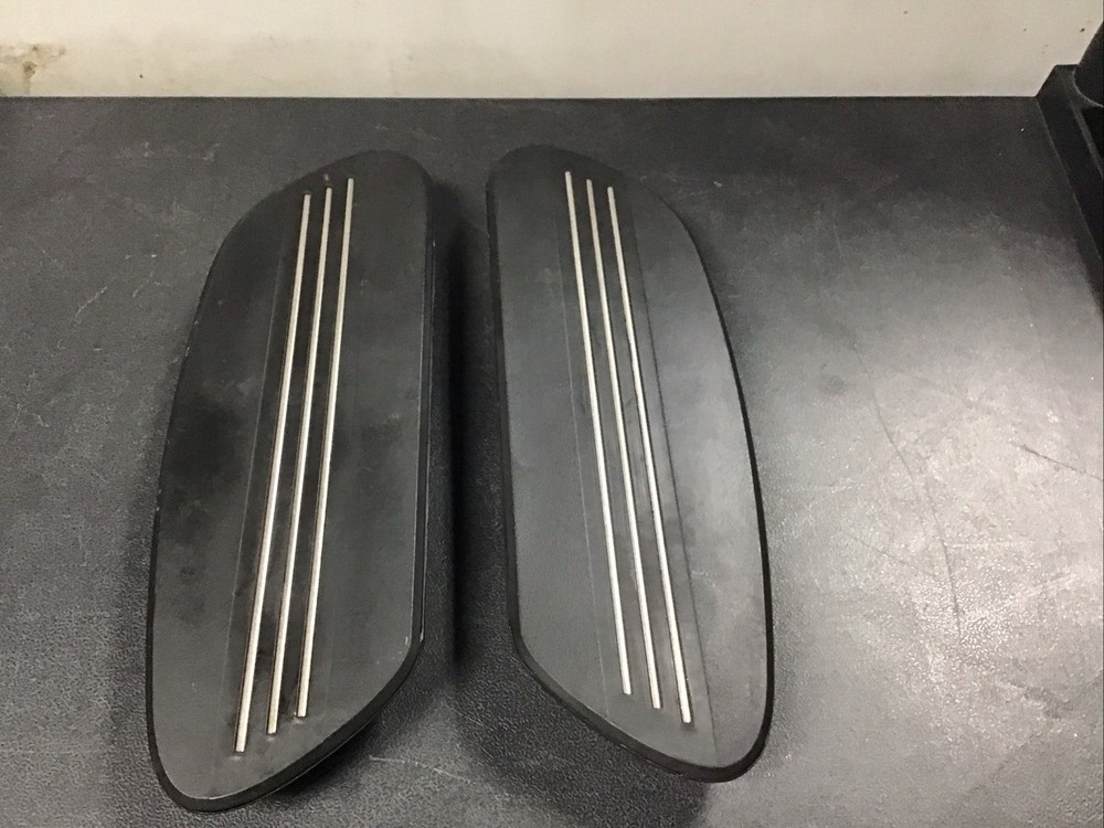 HARLEY-DAVIDSON  Swept Wing LEFT/RIGHT  DRIVER  footboard Streamliner insert
