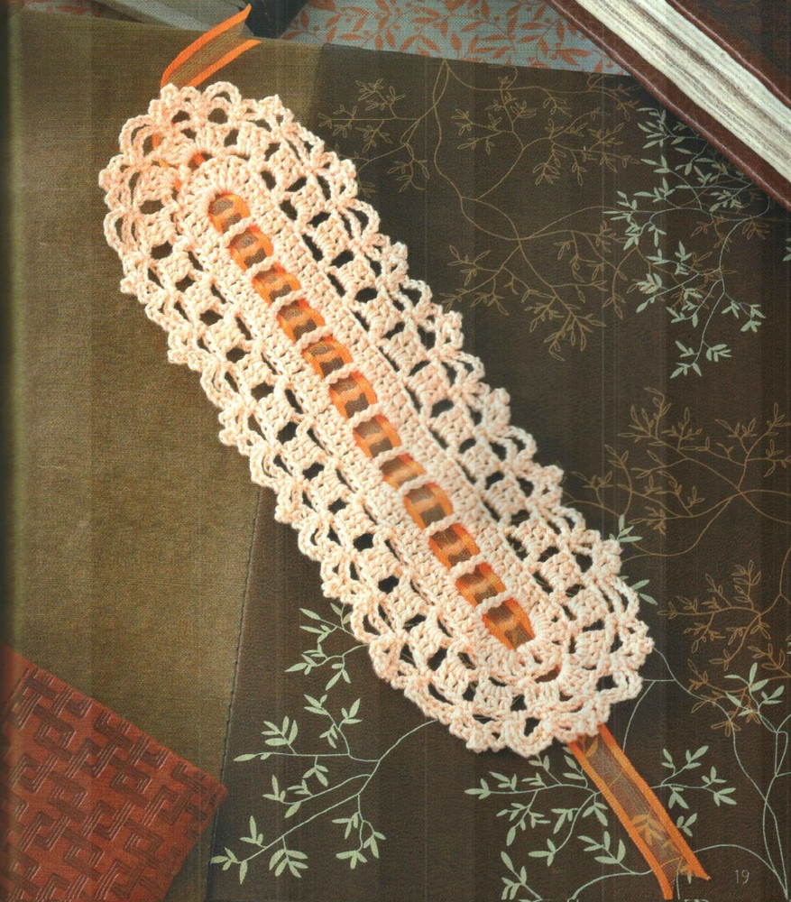 NEW THREAD BOOKMARKS 10 CREATIVE DESIGNS DIGEST SIZE CROCHET PATTERN BOOK