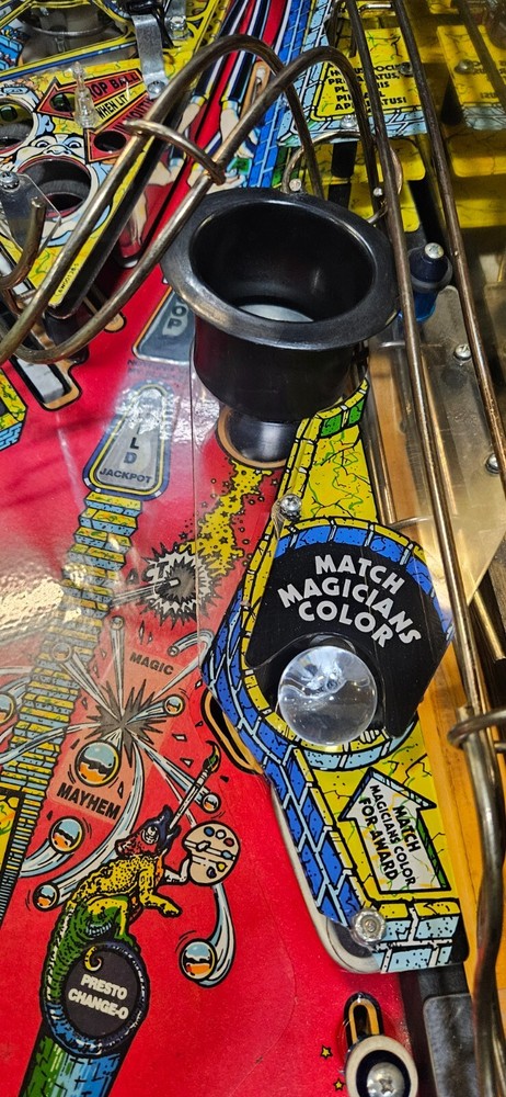 PINBALL MAGIC Pinball Machine - Capcom 1995 - 2110