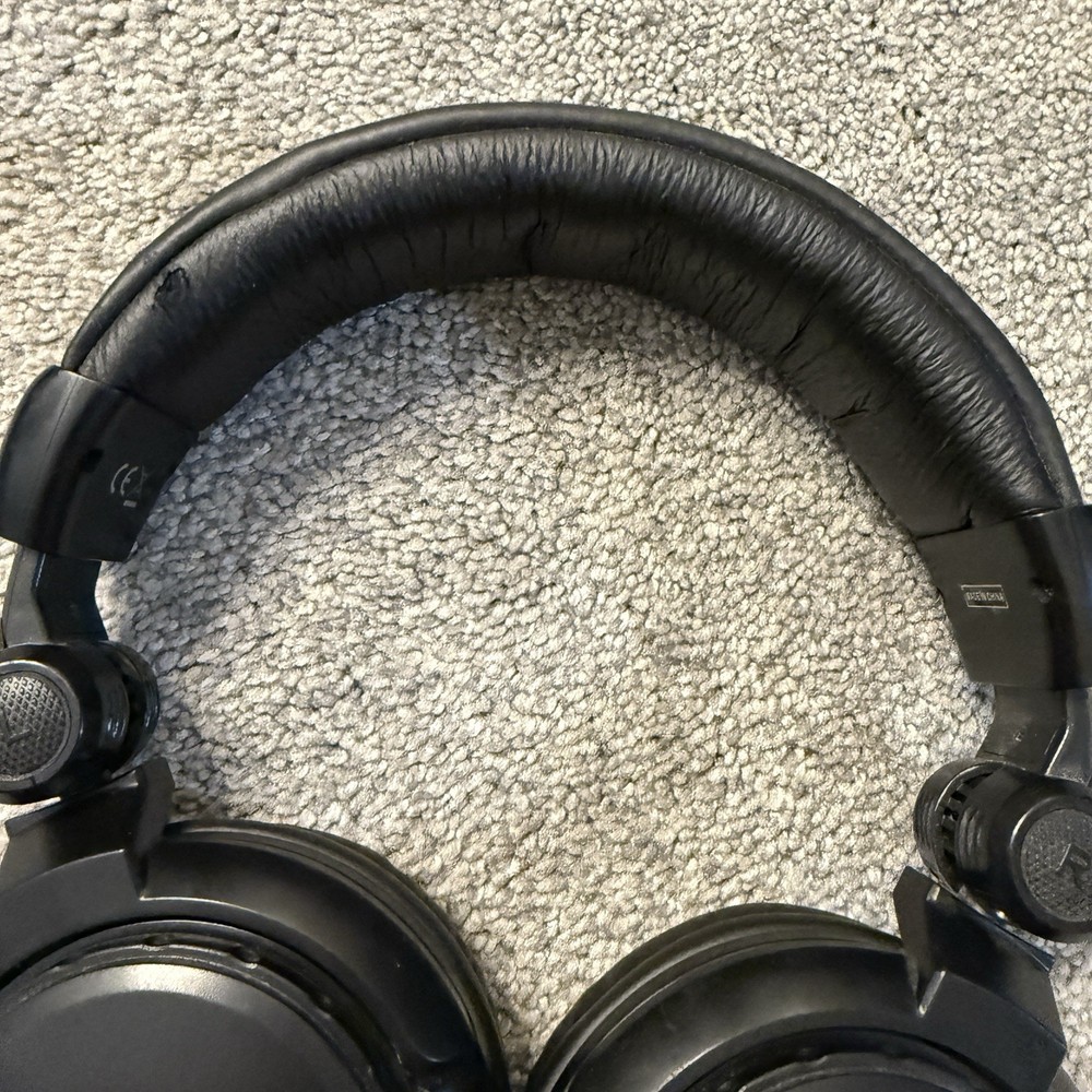 TASCAM TH-02 Closed-Back Studio Headphones w/ Cable & 1/4” Adapter