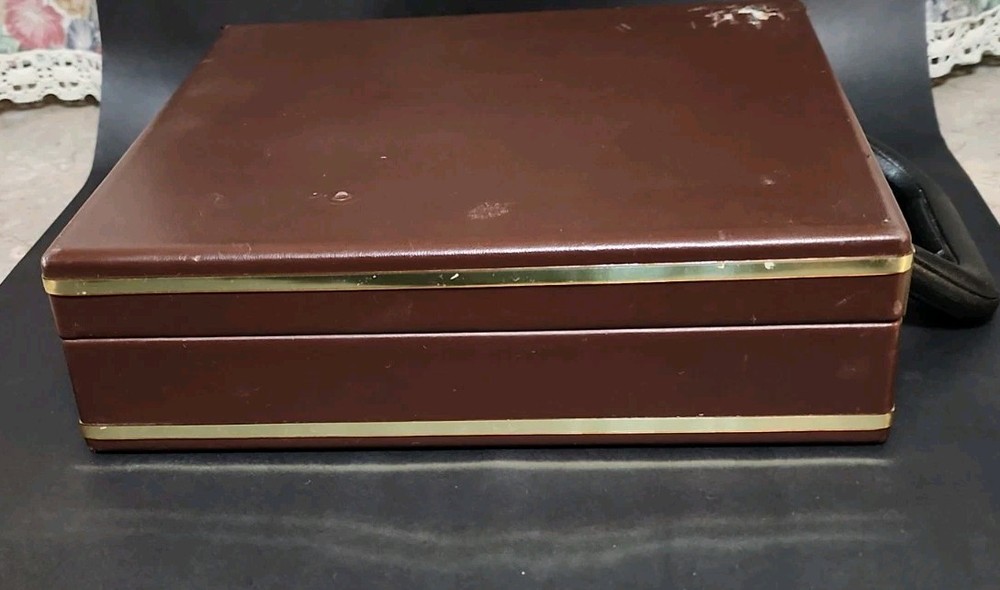 Pristine! Brunswick Centennial Pool ball set + FREE LEATHER custom brief case