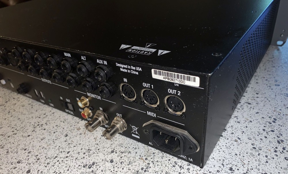 Digidesign 003 Rack / 4 Inputs / MIDI / FireWire Recording Workstation