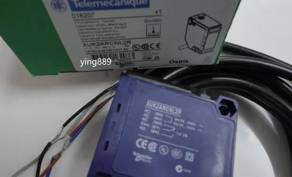 ONE NEW XUK2ARCNL2R photoelectric switch sensor kw