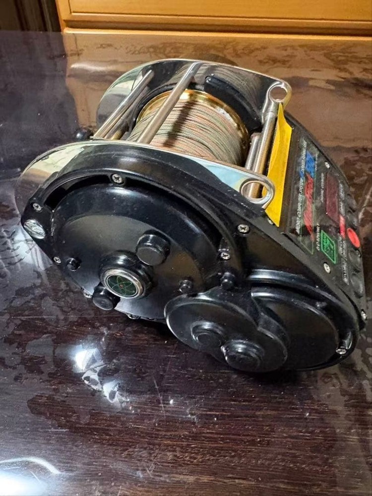 Miya Ech 500 Electric Reel DC-12