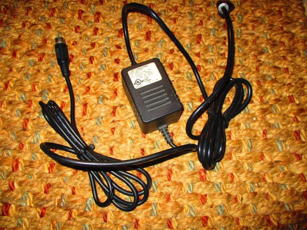 SYMETRIX 322 DIGITAL DYNAMICS DSP PROCESSOR With Power Cord (1)