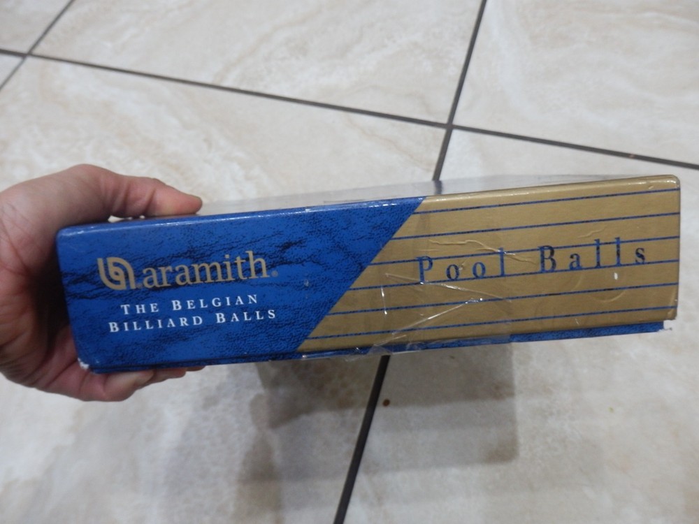 Aramith AR1141 Tournament Pool Balls Set