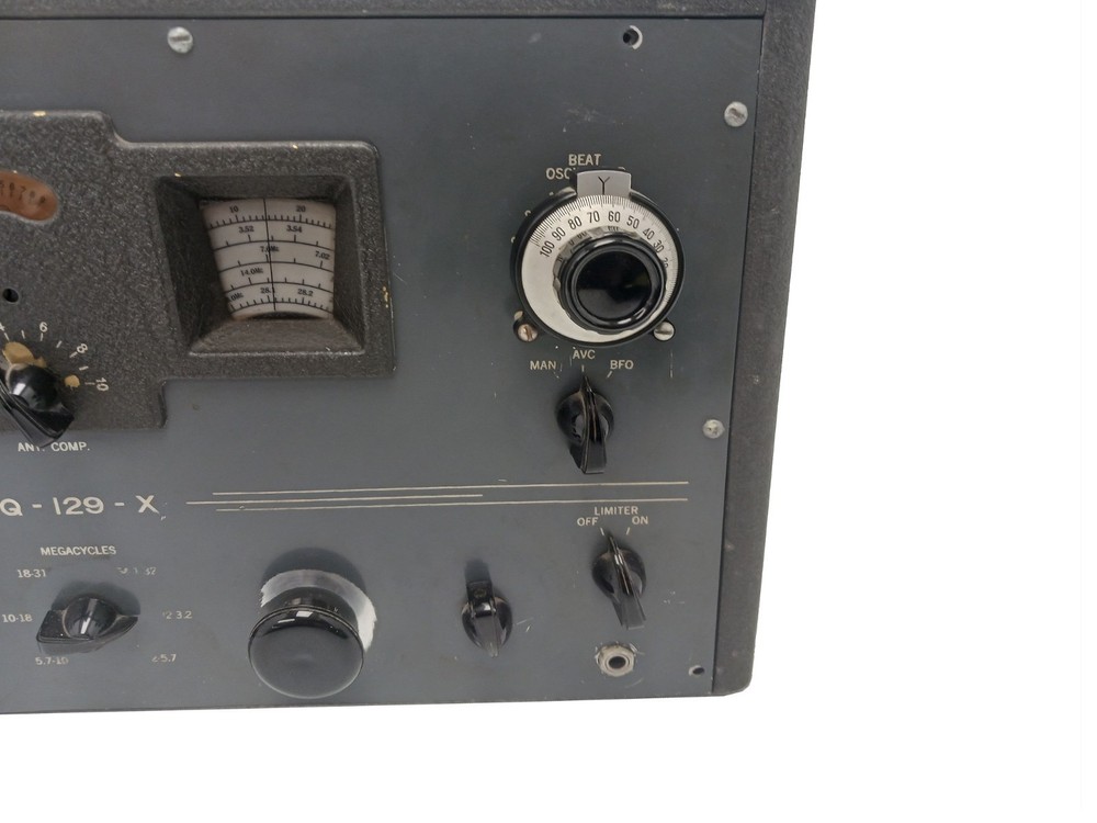 Hammarlund HQ-129-X Post-WWII General Coverage Communications Receiver - WORKS