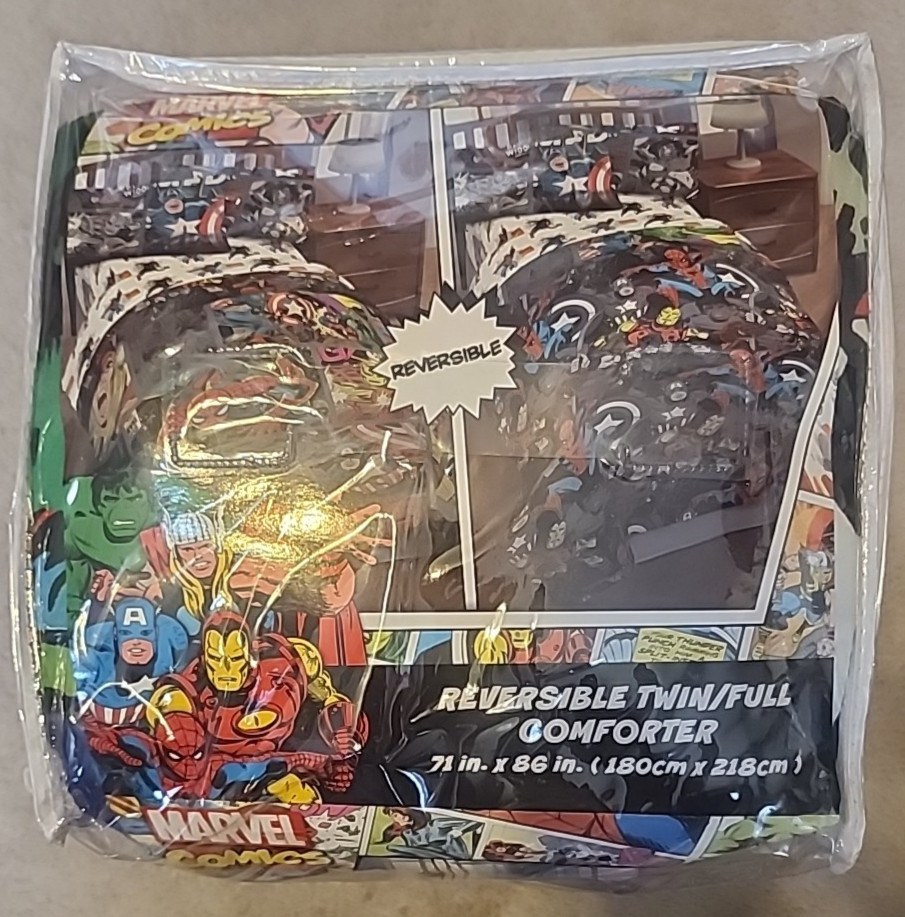 Marvel Comics Reversible Twin/Full Comforter 71” X 86” new in package