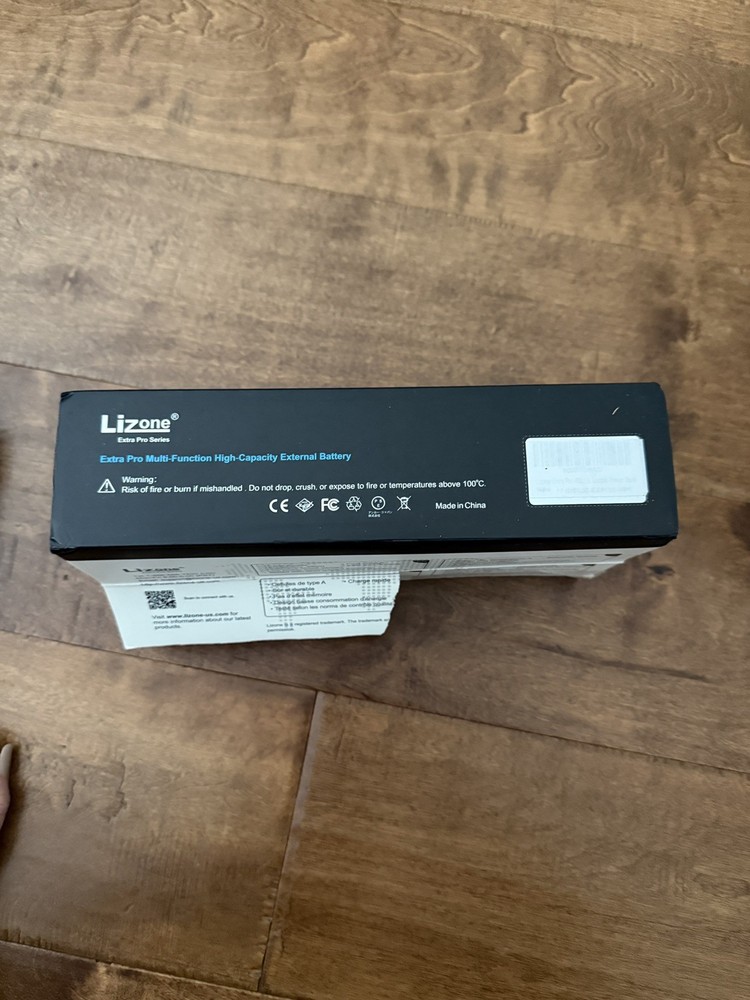 Lizone Extra Pro Series (Nv2) Multi-function high-capacity external battery NEW