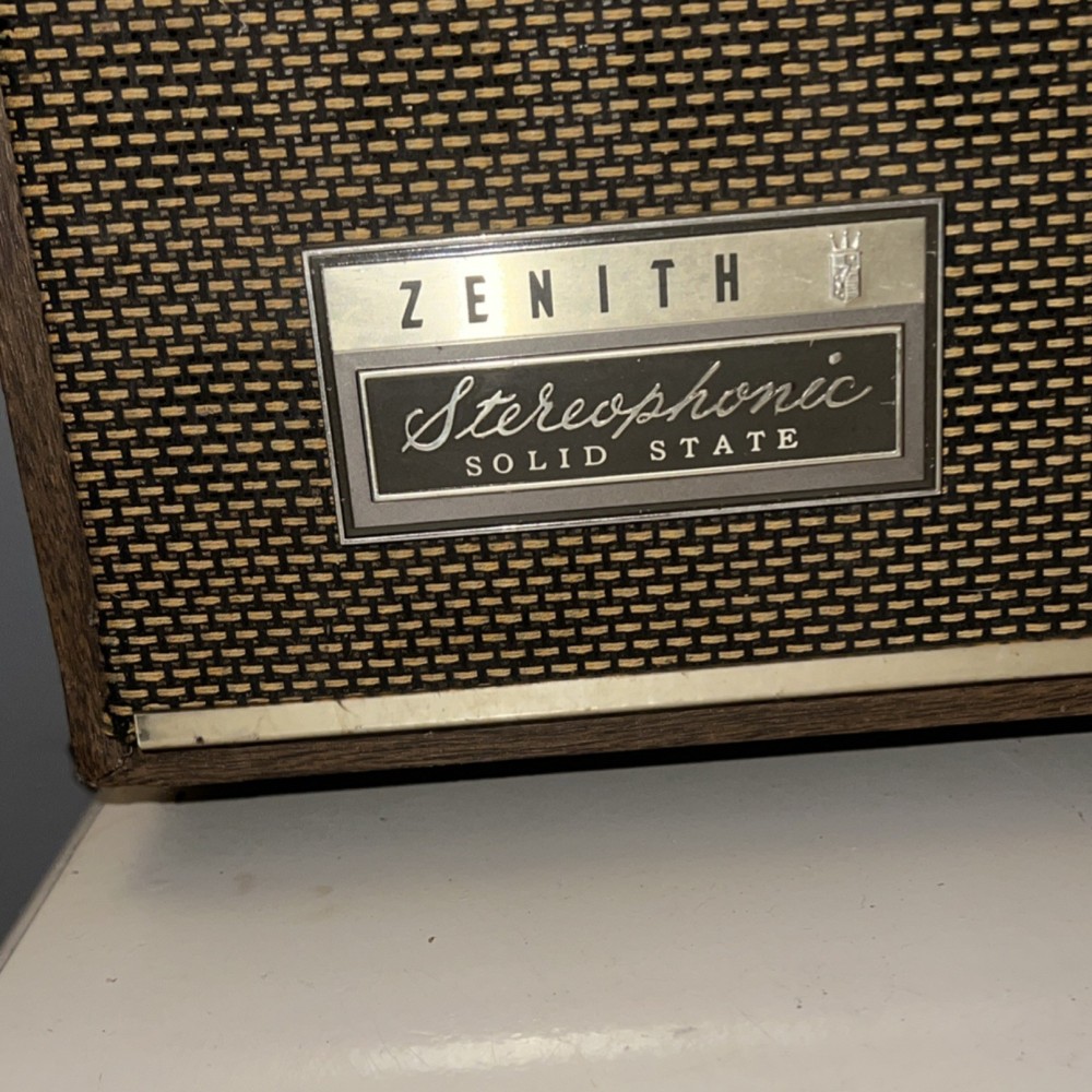 Zenith Stereophonic Solid State Vintage Record Player with Integrated Speakers