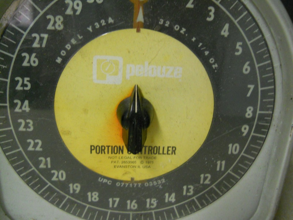 Vintage Rubbermaid Pelouze Portion Controller Scale Y32A