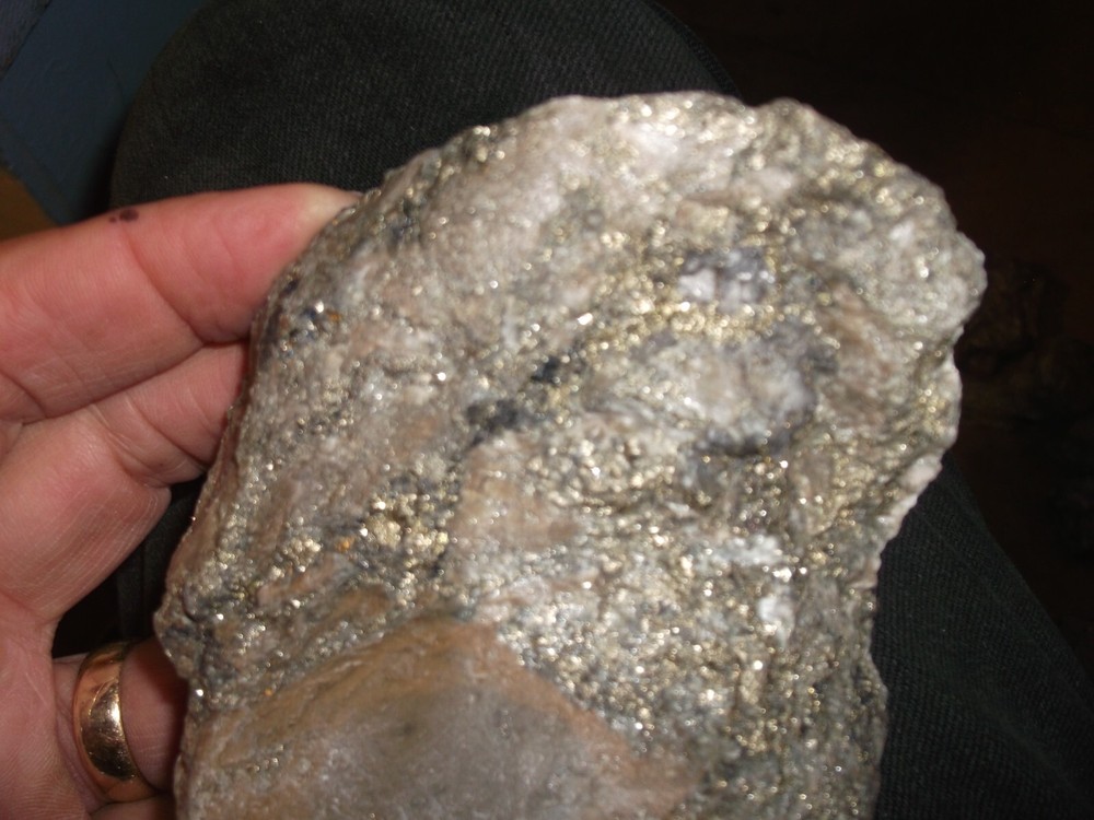 Gold, silver, copper, 357 grams samples ,ore high grade .
