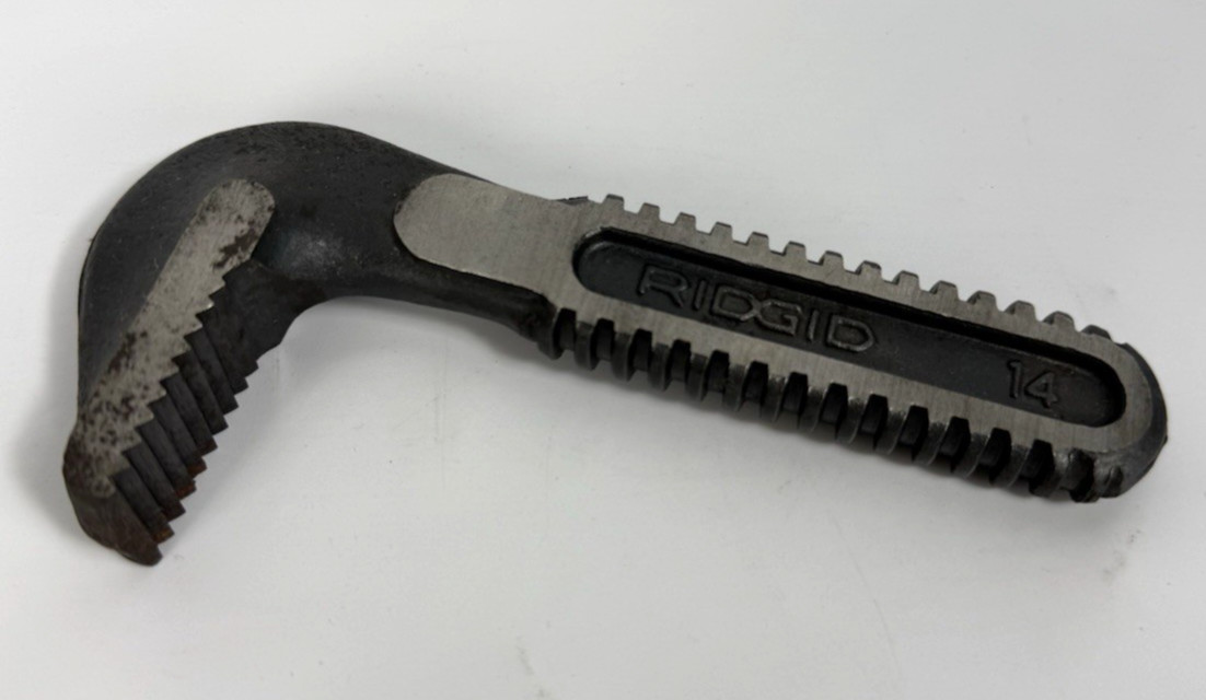 RIDGID REPLACEMENT HOOK JAW FOR 14" PIPE WRENCH 31655