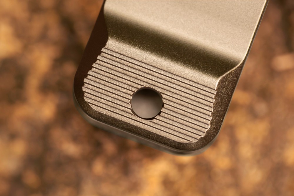 Olight Oclip Pro Ancient Script Flashlight, Floodlight Spotlight/Red Light, 500L