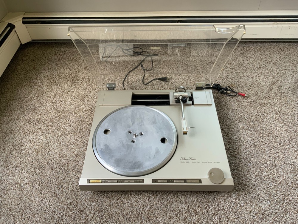 Phase Linear Model 8000 Linear Motor Turntable Series 2 - Untested - Powers On!