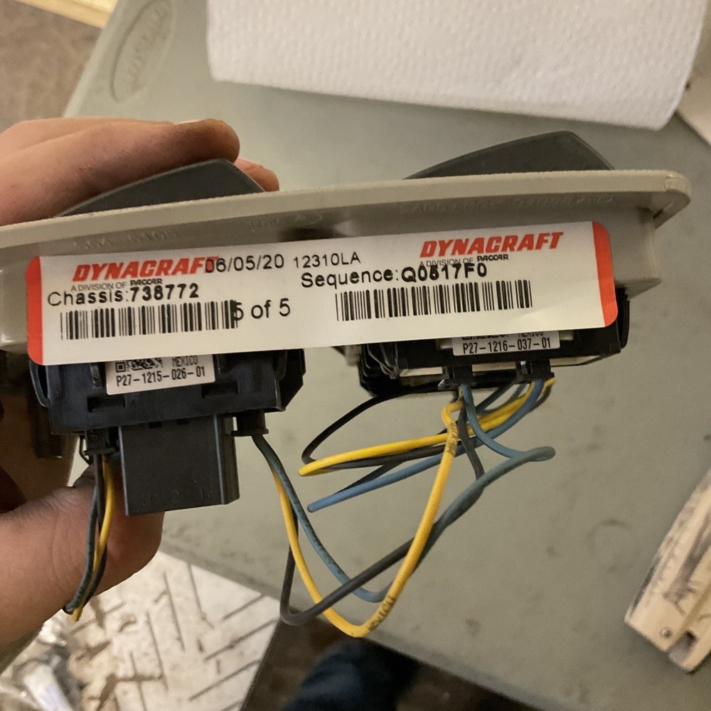 2020 Peterbilt/Paccar 579 Switch Dash Panel S64-6105