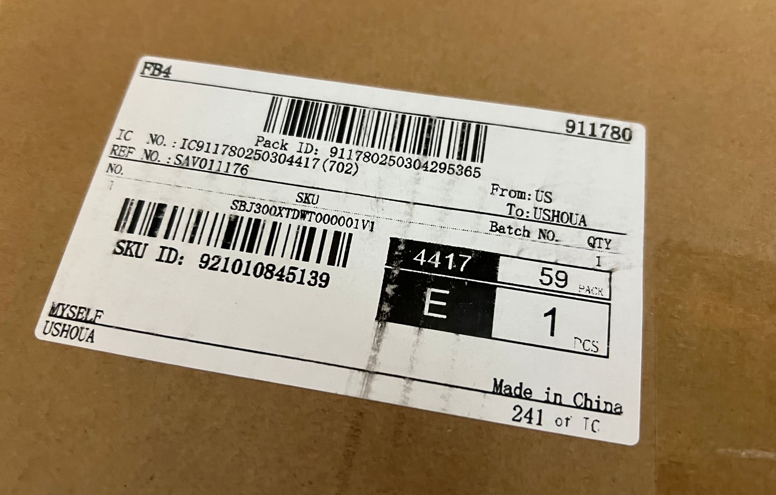 Vevor SBJ300XTDWT000001V1 1196oz. Commercial Ice Crusher Snow Cone Machine