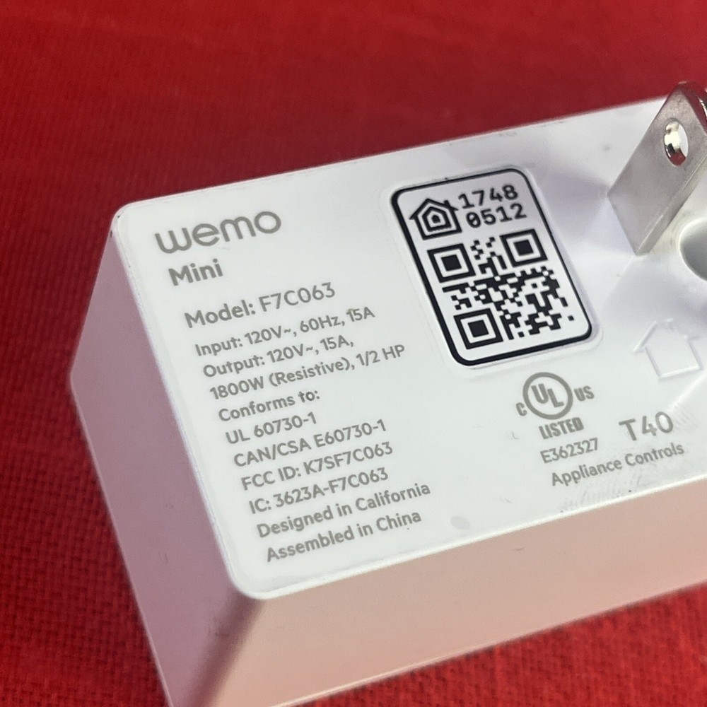 WeMo Mini Wi-Fi Enabled Smart Plug White Model F7C063 2 PACK