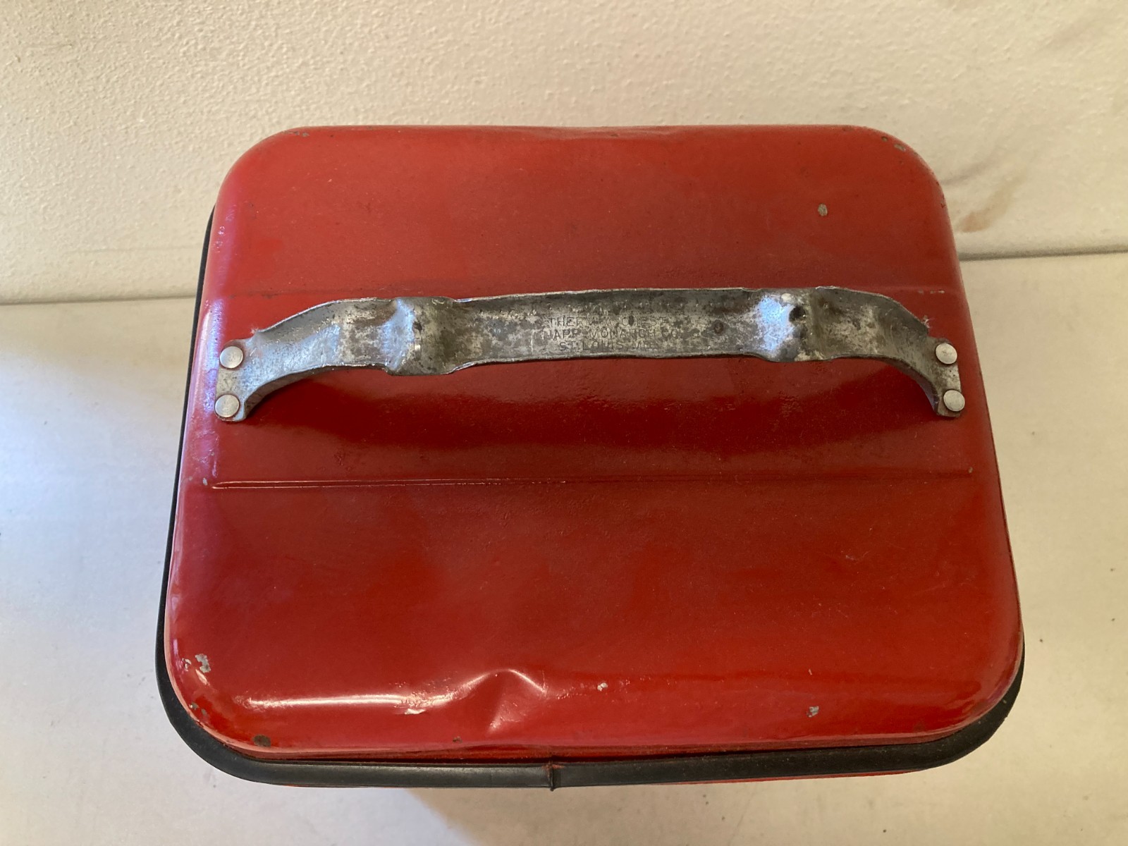 FANTASTIC RED 1950s KNAPP MONARCH Therm-a-Chest PORTABLE COOLER