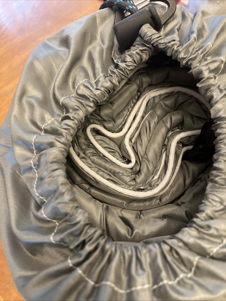 Rumpl Puffy Blanket, Flexjet Logo, New, 52”x75”